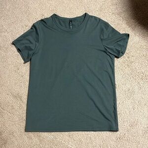 Lululemon T-Shirt